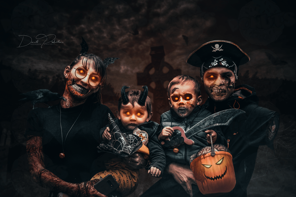 NEW – [Photomanipulation] – Horror Family –&nbsp;Halloween